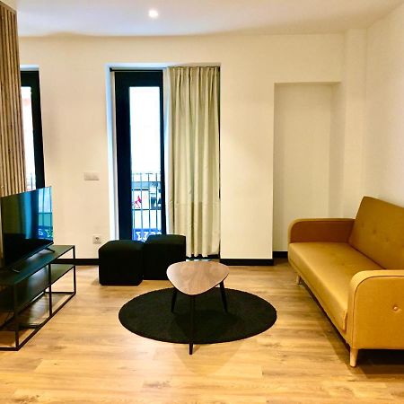 Loft De Diseno Con Balcon Apartment Фигерас Екстериор снимка